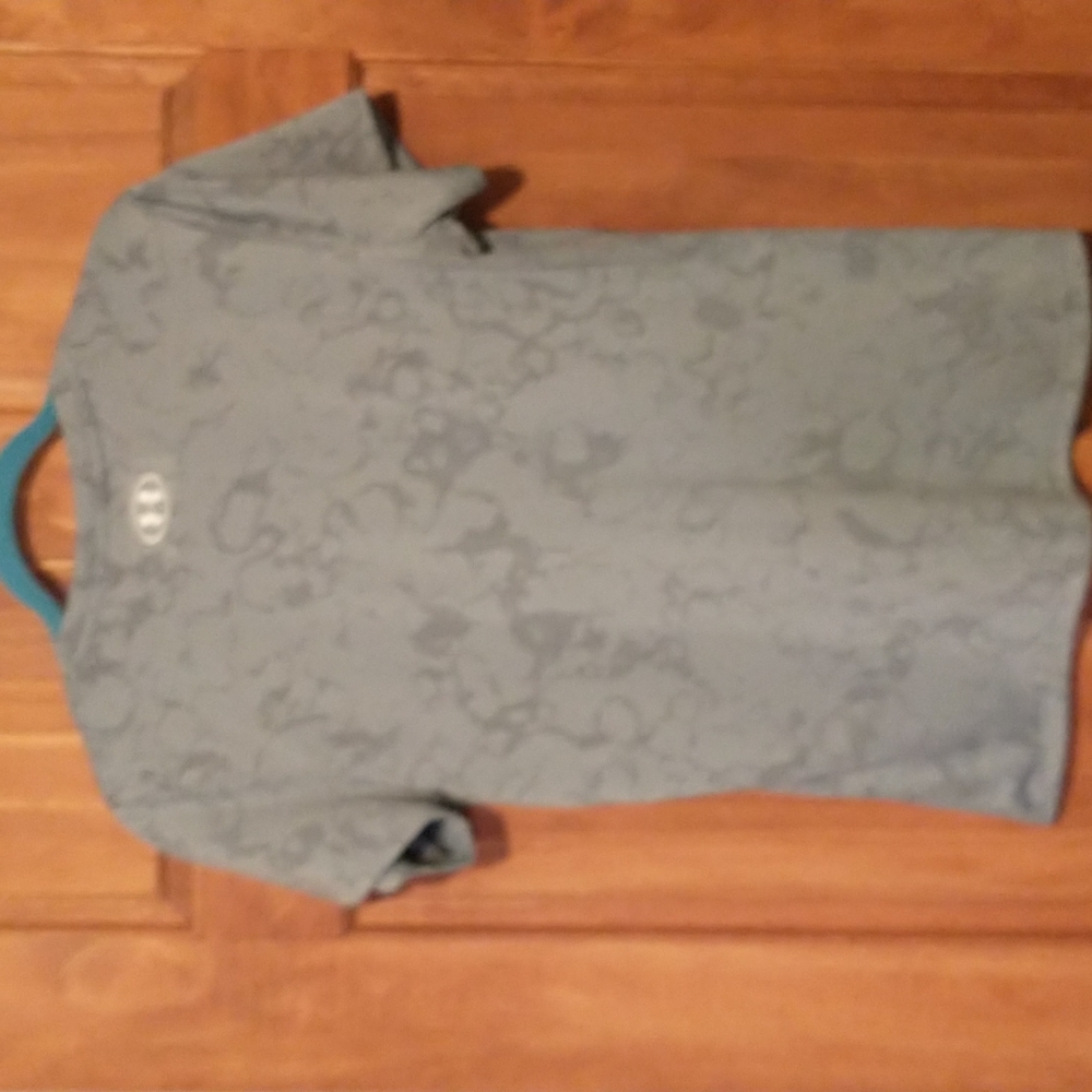 Under Armour women's size M short-sleeved heatgear shirt - Picture 7 of 9